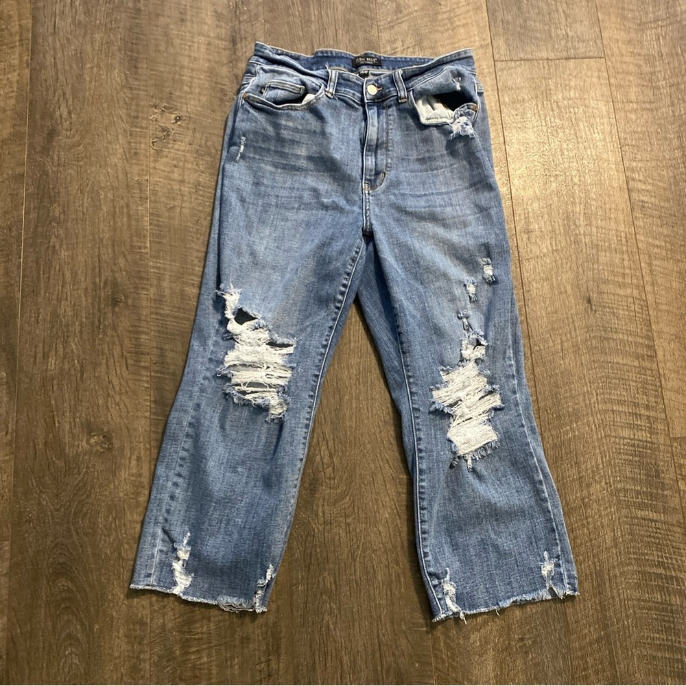 Judy Blue Straight Fit Cropped Capri Jeans 14W Stretchy Distressed